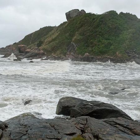 Pousada Ramos Na Areia Hotel Itanhaem Ngoại thất bức ảnh
