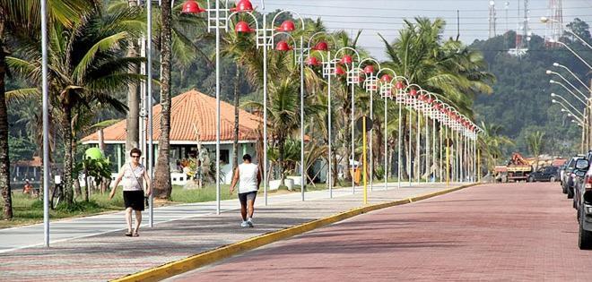 Pousada Ramos Na Areia Hotel Itanhaem Ngoại thất bức ảnh